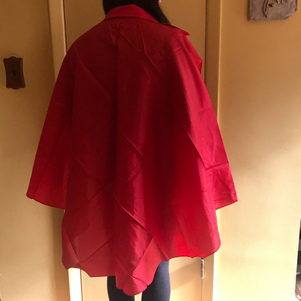 Red Cape 😈🧛♀️Devil - Picture 4 of 4